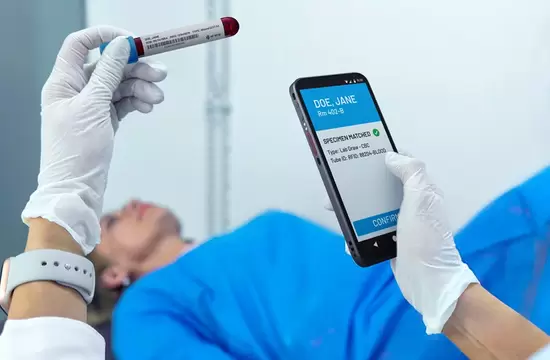 Why Hospitals, Diagnostic Labs, and Pharmacies Rely on HF RFID